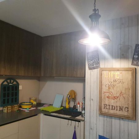 Studio Near Klcc And Lrt With Superb View Kuala Lumpur Buitenkant foto