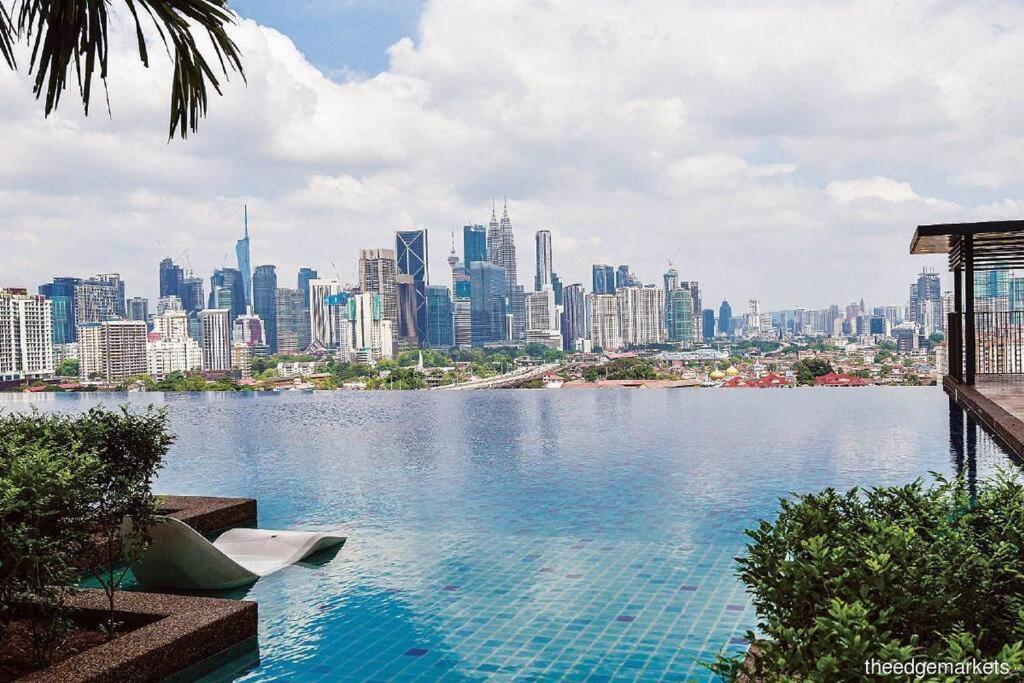 Studio Near Klcc And Lrt With Superb View Kuala Lumpur Buitenkant foto