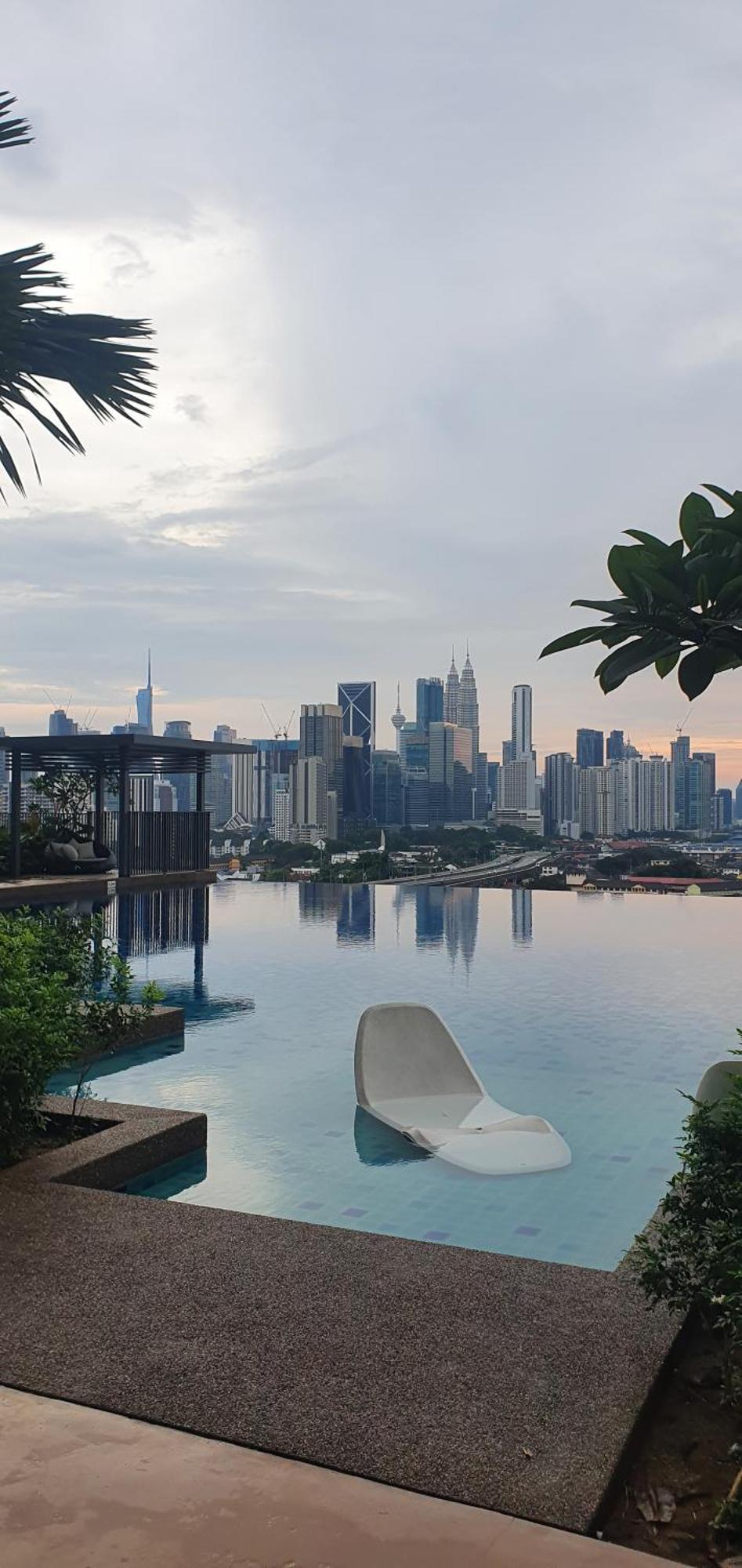 Studio Near Klcc And Lrt With Superb View Kuala Lumpur Buitenkant foto